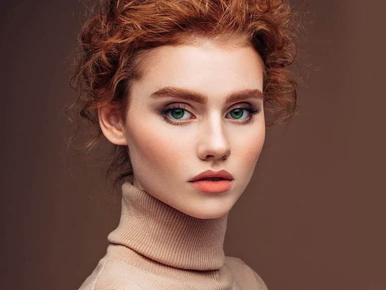 Jaki kolor włosów do jasnej cery? 5 idealnych odcieni