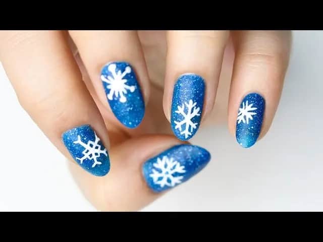 Jak namalować gwiazdki na paznokciach - proste triki i techniki